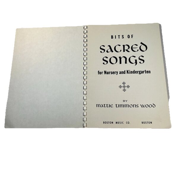 Bits of Sacred Songs For Nursery and Kindergarten Mattie Timmons Wood Spiral '61 - Picture 5 of 12